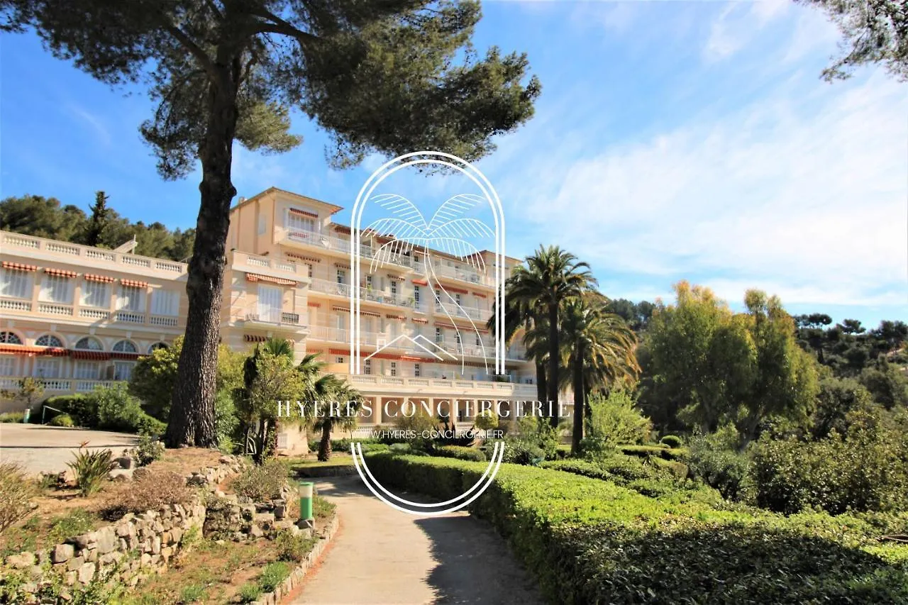 Appartement T3 Standing-Splendide vue mer - Piscine/Parking à Hyères France