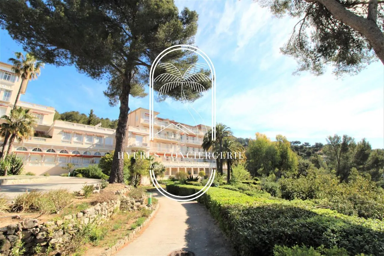 Appartement T3 Standing-Splendide vue mer - Piscine/Parking à Hyères